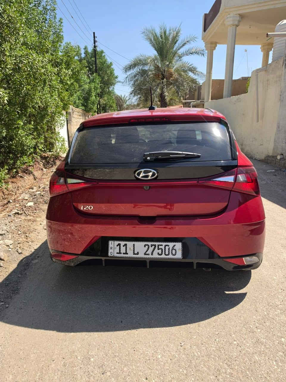 السلام عليكم
i20 خليجي 
موديل 2023 
 بيها ضرر بنيد فقط بدون دواخل 
السيارة تجي بصمه 
تحديد مسار 
قياده ذاتية 
كروز سرعة 
مسافة امان 
ثلاث انضمة قيادة 
ايكو ونورمال وسبورت 
مري كهرباء وشفط
المحرك 1300 تيربو 
ماشيه 42 كيلو 
رقم بغداد الجديد 
بيع أو مراوس
 السعر 93 وبي مجال 
للاستفسار
الاتصال 

‭***********

‭***********
