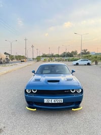 دوج جالنجر • ٢٠٢١ • داخل ابيض جلد