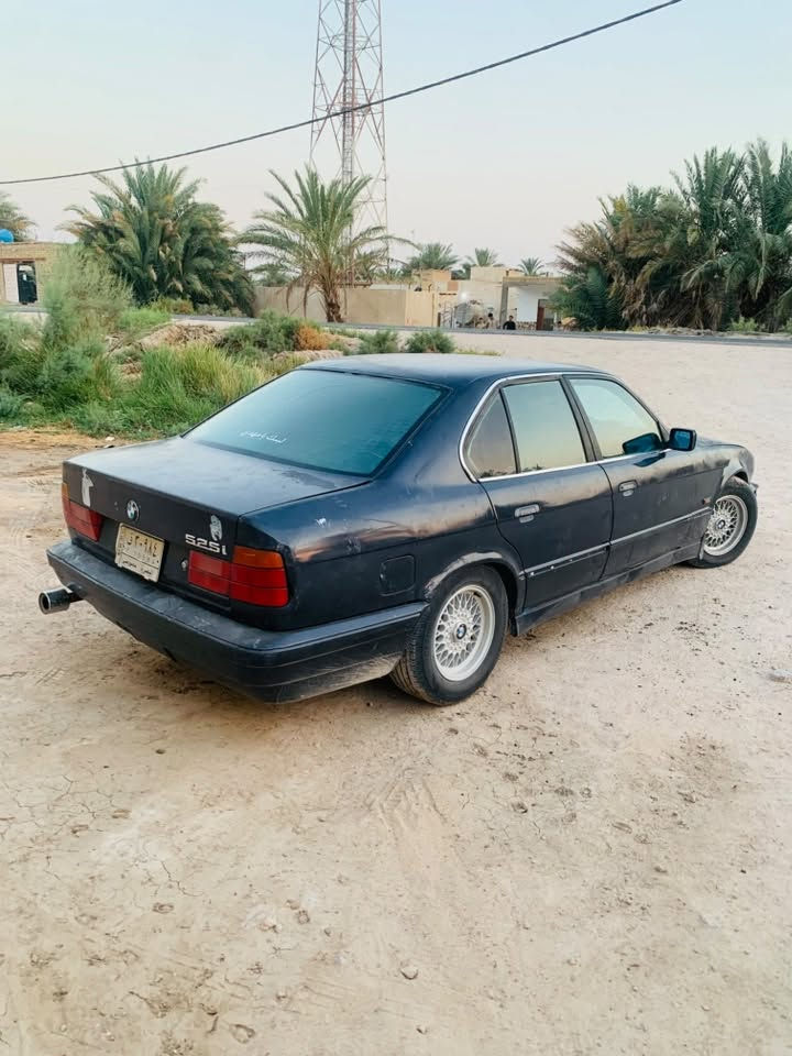 للبيع بيم موديل 91 حجم 525 محرك بطه كرتون VVT 3000 تحويل مباشر ثاني يوم حدادية تخم تاير كهربائيات السعر27بيه مجال المكان السماوة الهلال استفسار ***********
