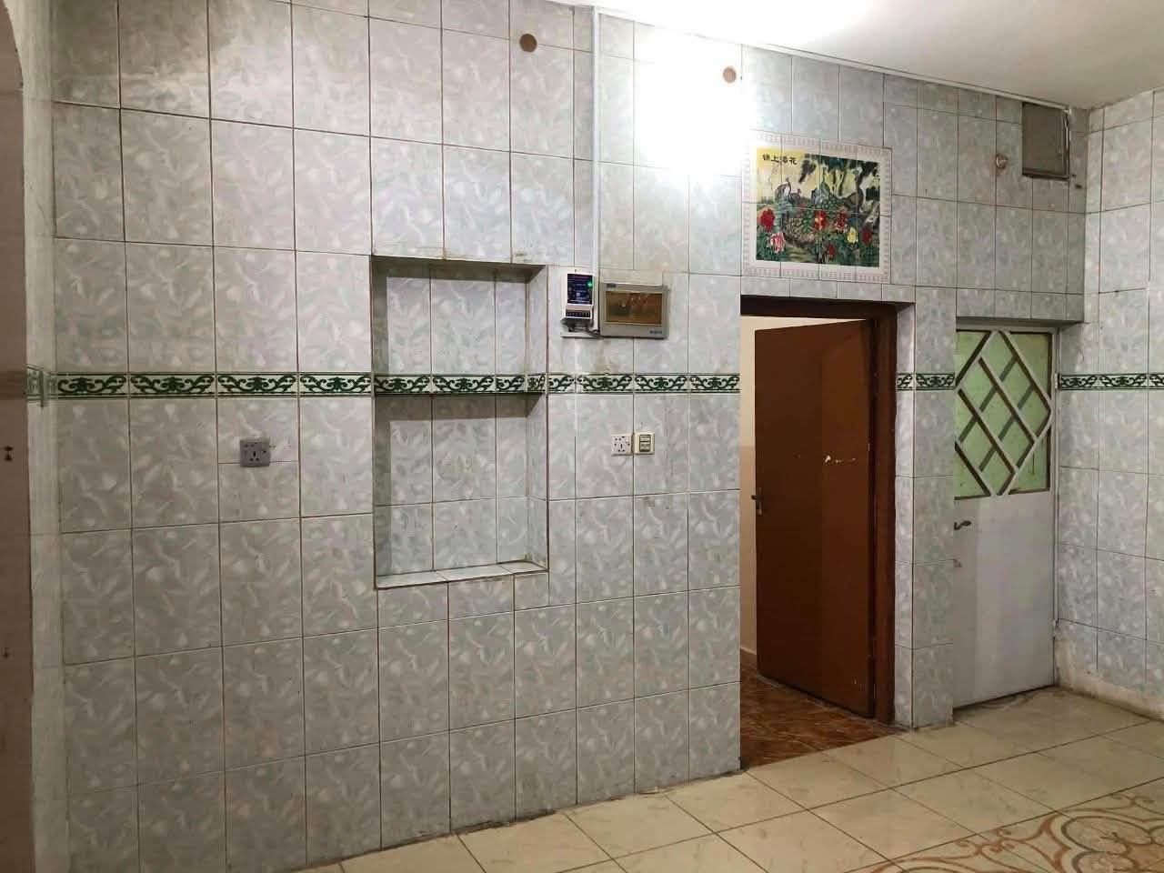 مشتمل للبيع – حي المهندسين
📍 مشتمل بمساحة 100 متر (5×20)
📍 طابو صرف

📍 موقع مميز في حي المهندسين قريب جدًا من شارع المهندسين الرئيسي

📍 يقع في الفرع المقابل لـ مدارس لارا الأهلية

📍 شارع عريض بعرض يقارب 15–20 متر

طابق واحد _يحتوي على غرفه _استقبال_كلدور_مطبخ_صحيات

📞 للاستفسار: 

*********** 

فرصة مناسبة للسكن أو الاستثمار في موقع حيوي وقريب من الخدمات.

25 يونيو

