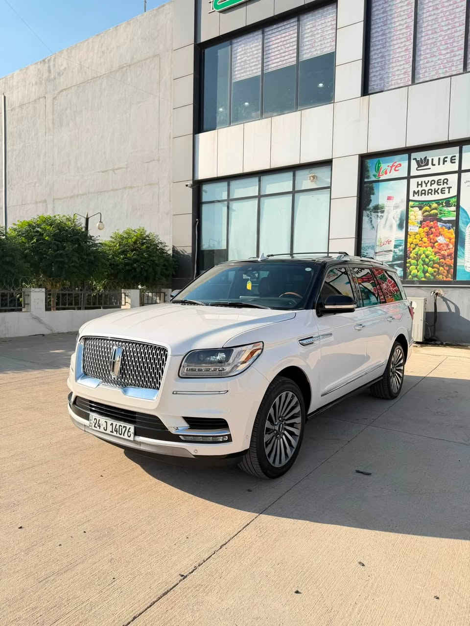 من اجمل السيارات الفاخرة الأمريكية 🌏
Lincoln Navigator 2019
لينكولن نافيجيتور ٢٠١٩
زيرو شركه اربيل

اعلي فئة مواصفات
(مقاعد ٣٦حركة-مقاعد تدفئة و تبريد مساج-سقف بانوراما-جكات كهربائية-داتاشو-ثلاث شاشات)

مكينة ٦سلندر+دبل توربو(Twin Turbo) حجم ٣.٥لتر
ماشية 120ميل

كلين تايتل فقط بيها 1جاملغ بخ بدون دواخل وشاصي شرط باقي مكفوله
السيارة رقم دهوك الدولي سنوية جديدة 
مكفولة من كير و محرك و كهربائيات
سعر :360$مجال🔥
‏***********بيهه واتساب هم
