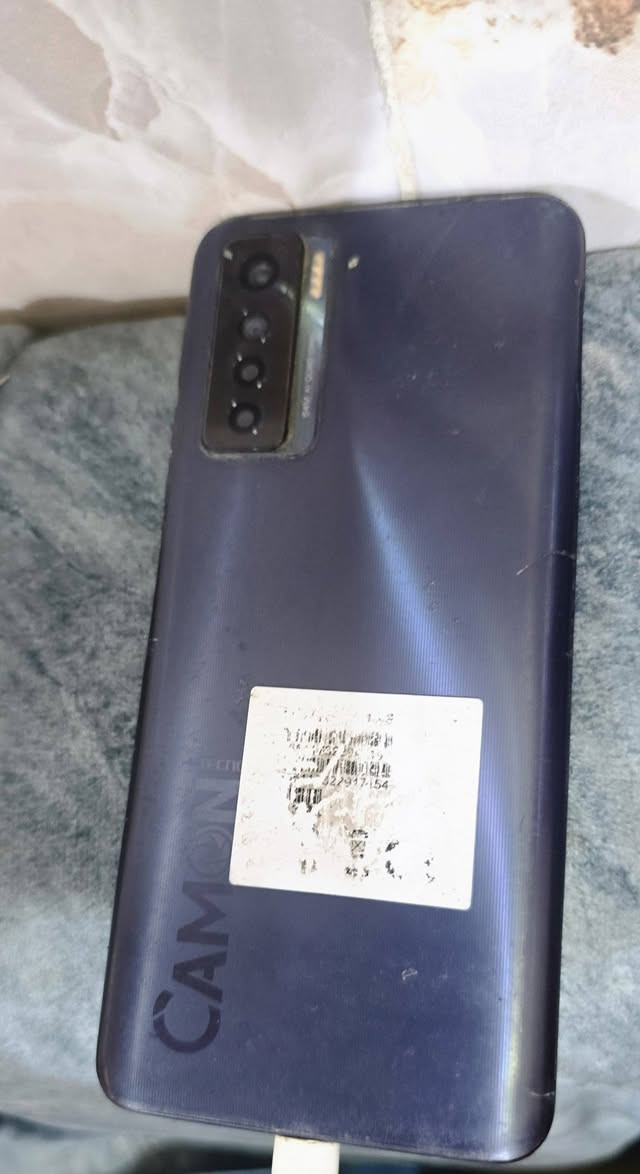 جهاز Tecno Camon 17 Pro Max للبيع 
عوزه شاشه فقط وسعره رخيص جهاز فول يشغل 60 فريم ذاكره 256 سعره 75 
*********** شراي يتصل
