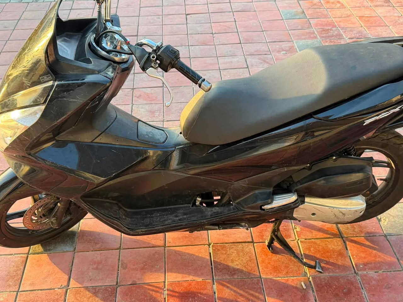 سلام عليكم بيسي اكس محرك 150
يرادلهه تلحيضات السعر ١٣٠٠ وبيهه مجال حك جيه
***********
