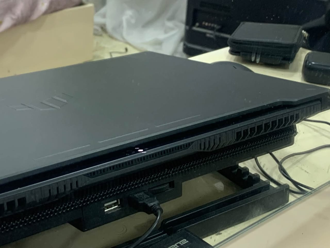 🔥 **لابتوب ألعاب ومونتاج ASUS TUF Gaming للبيع (مع كامل أغراضه وهارد إضافي)** 🔥
السلام عليكم شباب، عندي هذا اللابتوب للبيع، استخدام شخصي خفيف جداً لمدة **3 أشهر فقط** والجهاز بحالة الزيرو ونظيف 100% بدون أي عيب أو مشكلة.
❓ **سبب البيع:** ما عندي وقت أستعمله بسبب المشاغل.
💻 **المواصفات:**
 * **الماركة:** ASUS TUF Gaming الأصلي
 * **المعالج:** AMD Ryzen (أداء سريع وقوي جداً للألعاب والمونتاج والبرامج الهندسية)
 * **التخزين (الهارد):** يحتوي على **هاردين SSD** (الأصلي 500GB + ضفتله هارد SSD ثاني 500GB) يعني المساحة الكلية **1Terabyte (1000GB) SSD** للسرعة العالية والمساحة الكبيرة.
 * **الشاشة:** FHD بتردد 144Hz لسلاسة فائقة
 * **المنافذ:** يدعم USB4 ومنافذ متعددة
 * **الكيبورد:** كيبورد جيمنج مميز مع إضاءة
 * **النظام:** ويندوز 11 أصلي
🎁 **الملحقات الكاملة الويا الجهاز:**
 * قاعدة / مروحة تبريد.
 * ماوس ألعاب.
 * الشاحنة الأصلية.
 * الكارتونة الأصلية مالت الجهاز.
✨ **ملاحظة:** البيع شخصي (فرد مو محل).
💰 **السعر المطلوب:** 1,200,000 دينار عراقي (مليون وميتين) [قابل للتفاوض البسيط للجادين].
📍 **الموقع:** بغداد - منطقة الشهداء
❌ **التوصيل:** لا يوجد توصيل، الاستلام والتسليم مباشر من يم البيت بعد ما تفحص وتجرب الجهاز براحتك.
📞 **للتواصل والاتصال:** *********** أو المراسلة على الخاص.

نص مكتوب في الصور:
- System > About
- Processor
- AMD Ryzen 5 7535HS with Radeon Graphics
- 3.30 GHz
- Installed RAM
- 16.0 GB
- Speed
- 4800 MT/s
- Device ID
- Product ID
- System type
- Pen and touch
- Edition
- Version
- Installed on
- OS build
- Experience
- WIN-TOG9EMBIN
- ASUS TUF Gaming A17 FA707NV-FA707NV
- Device info
- WIN-TOG9EMB1N
- AMD Ryzen 5 7535HS with Radeon Graphics (3.30 GHz)
- 16.0 GB (15.2 GB usable)
- NVIDIA GeForce RTX 4050 Laptop GPU & GB
- AMD Radeon(TM) Graphics (483 MB)
- 508 GB of 954 GB used
- 2E317798-7B35-4525-9RED-0F2CCEEB7688
- 00342-22471-16522-AAOEM
- 64-bit operating system, x64-based processor
- No pen or touch input is available for this display
- Related links Domain or workgroup System protection Advanced system settings
- Windows info
- Windows 11 Home
- 23H2
- 1/14/2026
- 26200.3457
- Windows Feature Experience Pack 1000.26300.360.0
- Microsoft Services Agreement
- Microsoft Software License Terms
- CE