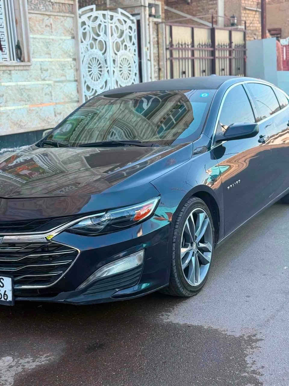 سلام عليكم ماليبو ٢٣ مواصفات Lt معروفة رقم بغداد باسمي هزة وفحص جديد وجاهزة شغل واطلع مراوس بي واي دي شعندك نزل ولفرق نقد متواجد خاص او واتساب *********** مكاني بغداد الشعب
