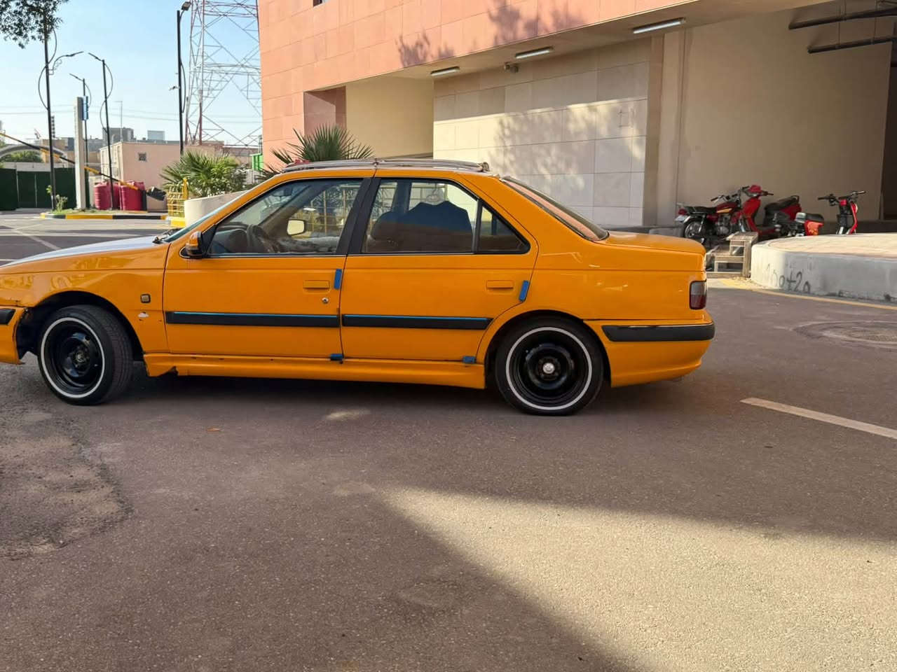 سلام عليكم مكلف بلنشر بيجو بارص مديل 18  منضومه غاز بيها جاملغ الأمامي بي بارد تبريد ثلج حداديه زينه كير مكينه كفاله تخم تاير سنويه الحد 2030 سعر 50 بيها مجال عنواني بصره
 التواصل ع رقم ***********
