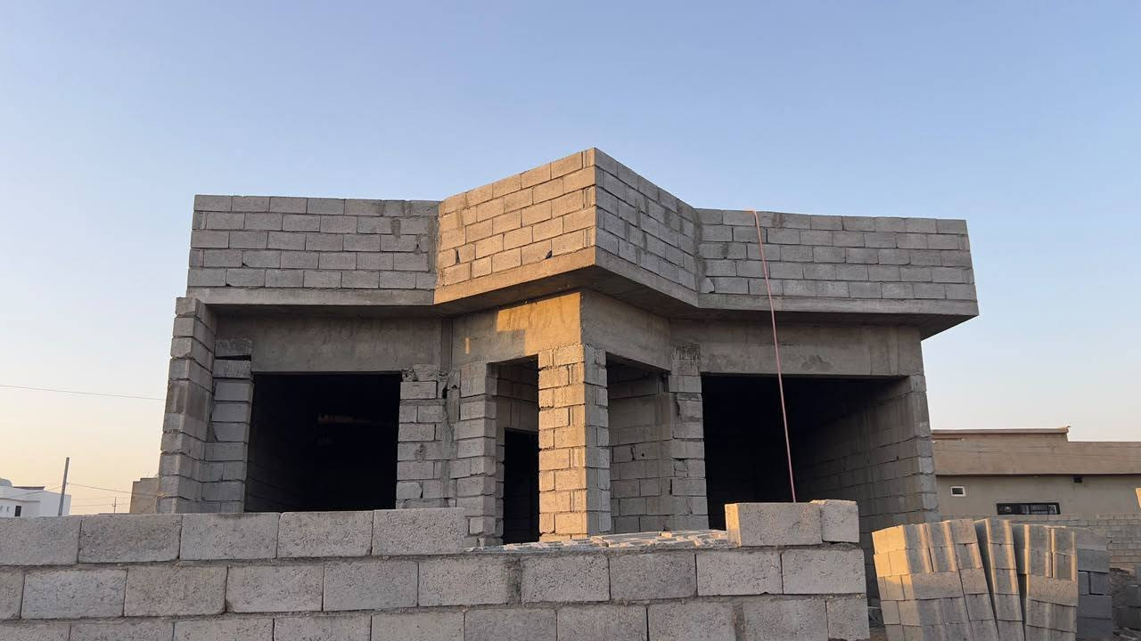 سلام وعليكم يوجد كادر بناء درجة أوله وشغل هندسه واسعار جوه السوك ***********
