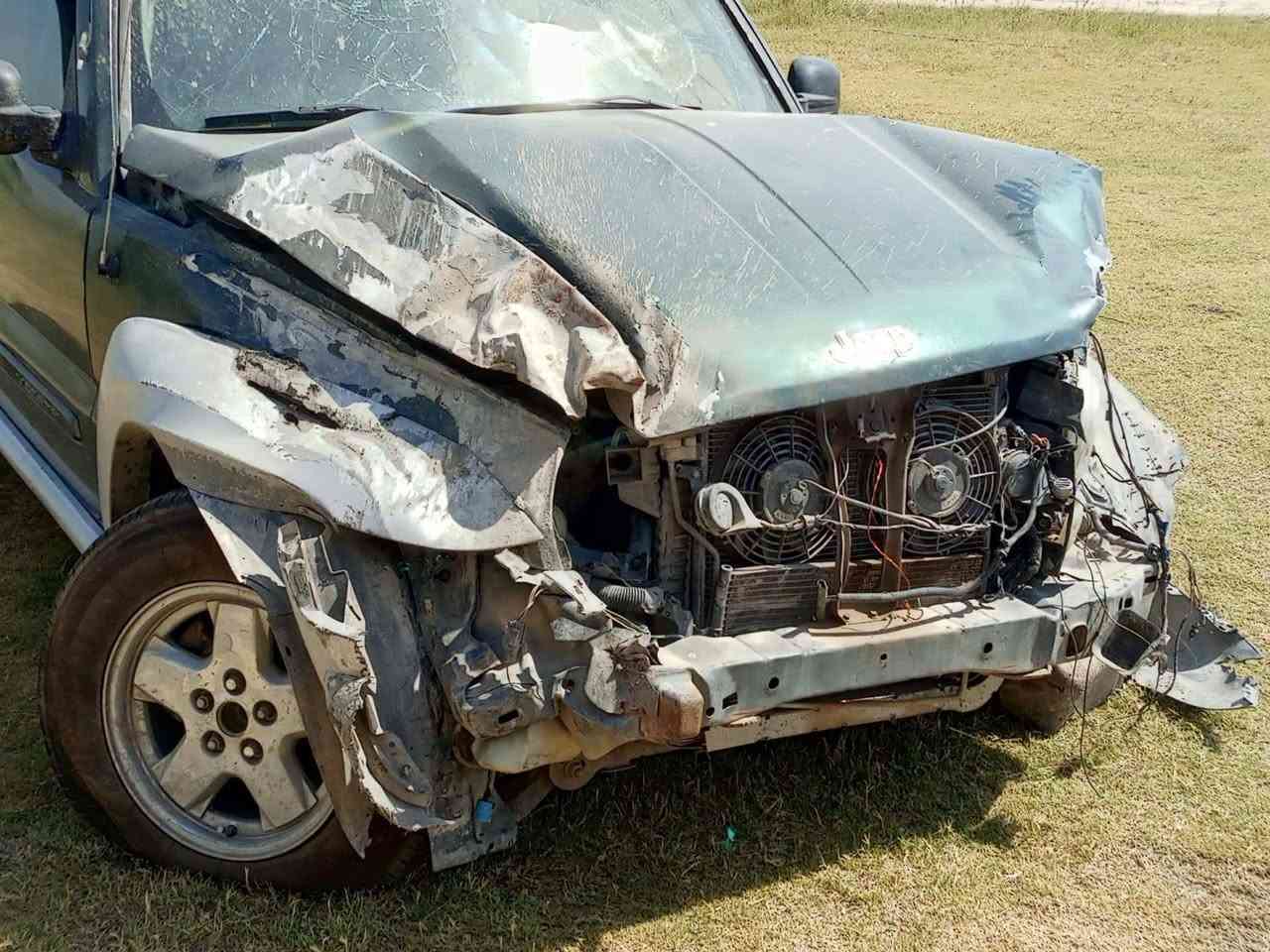 سيارة  حادثه موضح بالصور
ابيع ع هاي الوضعيه
جيب لبرتي ٢٠٠٦
تحويل  مباشر 
مكلف بالنشر 
صاحب السياره ***********
