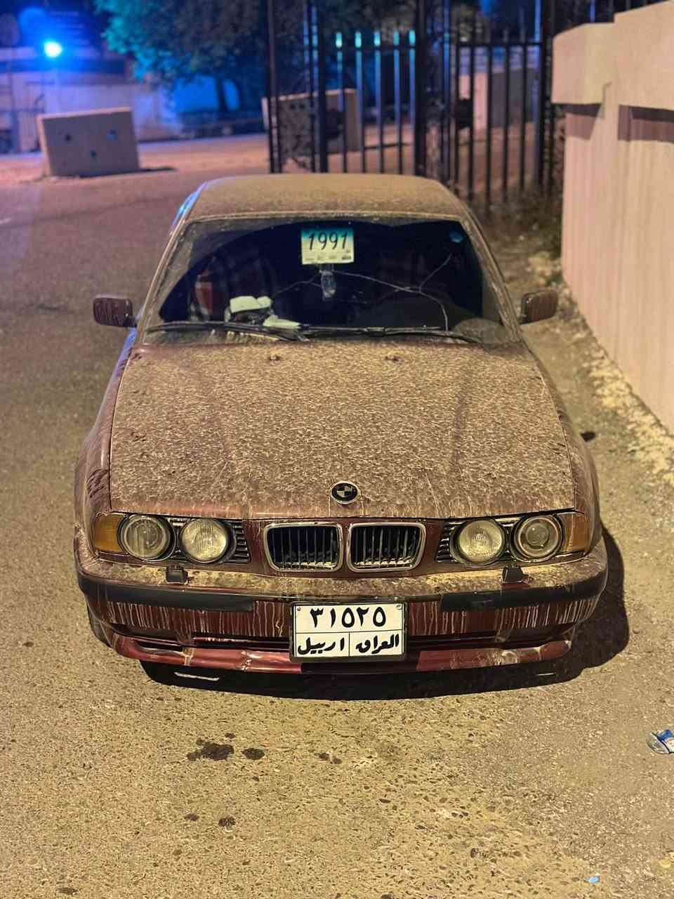 ‎  بیئم گیرعادی مۆدێل ١٩٩١
‎سەیارەکە زور خاوێنو جوانە 
‎٤جام کارەبا  
‎تایەی نوێی لەسەرە 
‎تاخم لایتی نوێی لەسەرە 
‎هەمو گیانی کراوە بە ٩٥ 
‎گێرو مەکینەی زورپاکە سەحبێکی زور خوشی هەیە ٠ سعری ٢٩وەرەقەو توزێ مەجال ژمارە موبایل (***********)
‎شوێن سلیمانی السليمانية, العراق
