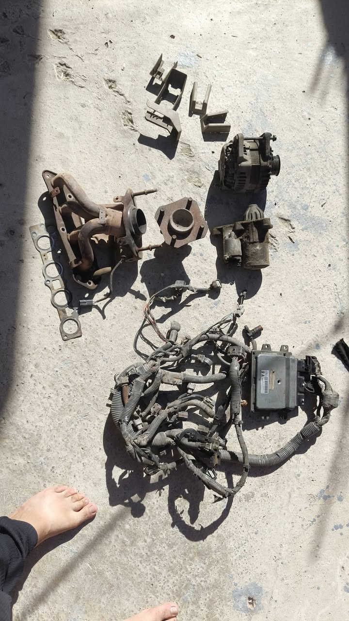 نيسان تيدا • قطع غيار • موجود بالصورة