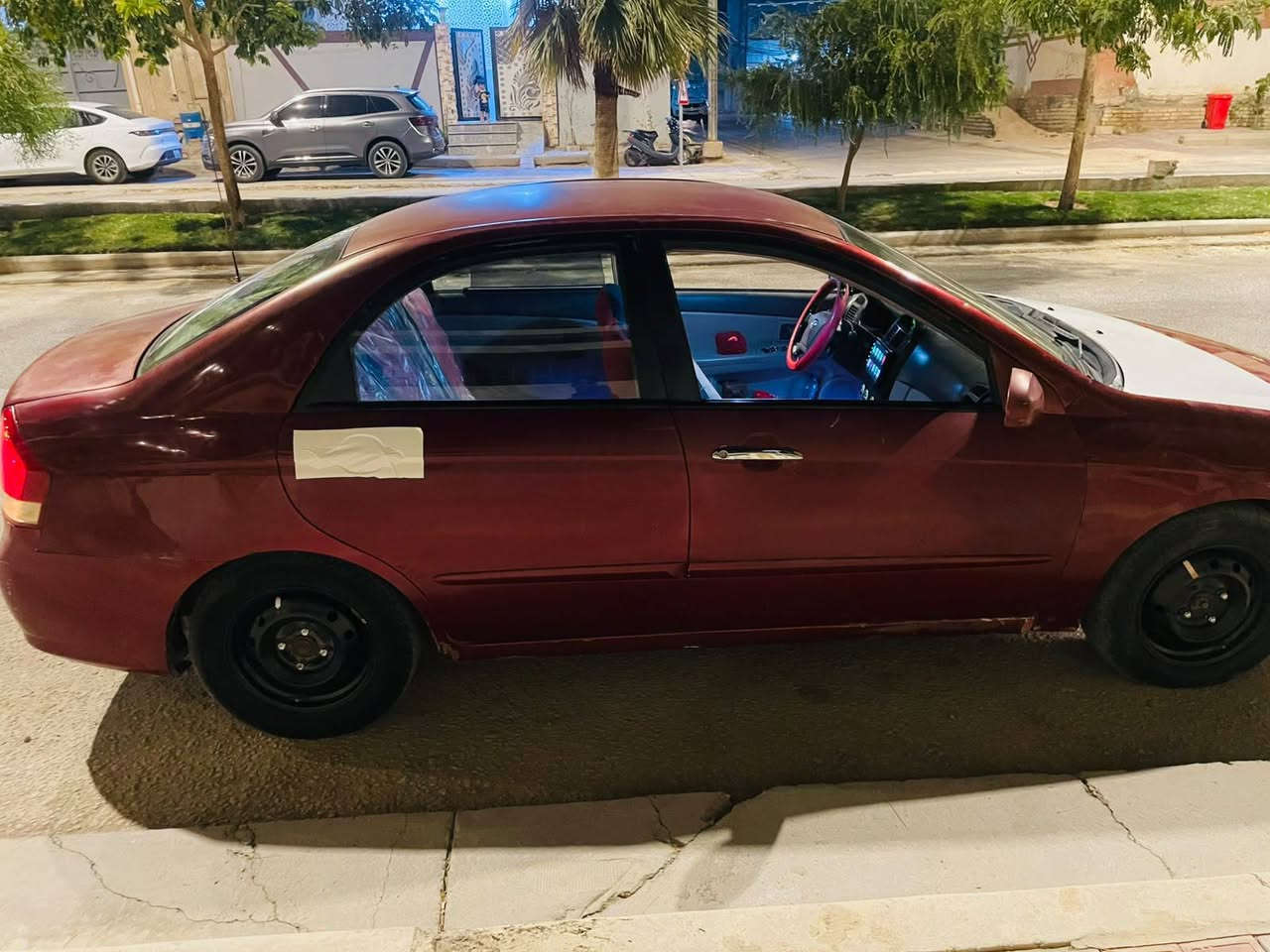 السلام عليكم 
لبيع كيا سبكترا 2007 مكينه 2000 تبريد حداديه تخم تاير المكينه بيه تنقيص  متواجد علئ الفيس رقمي السعر 65 ورقه
***********
