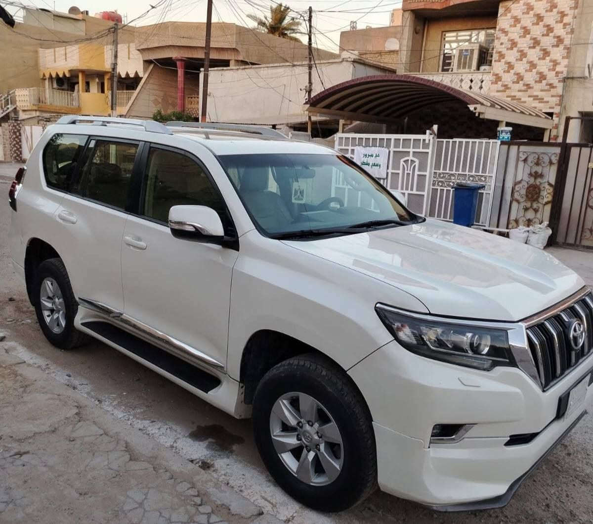 السلام عليكم......
برادو TXS  موديل 2019 رقم بغداد الدولي جديد ضمان شركة ساز ماشية ١٢٢ الف حقيقي السيارة من زيرو عدنا  مكفولة من الصبغ والتبديل والحالوب ودبل كود 
بيها ٣مكانات بارد بسيطة  
السونار مرفق مع الصور 
الاتصال / ***********
