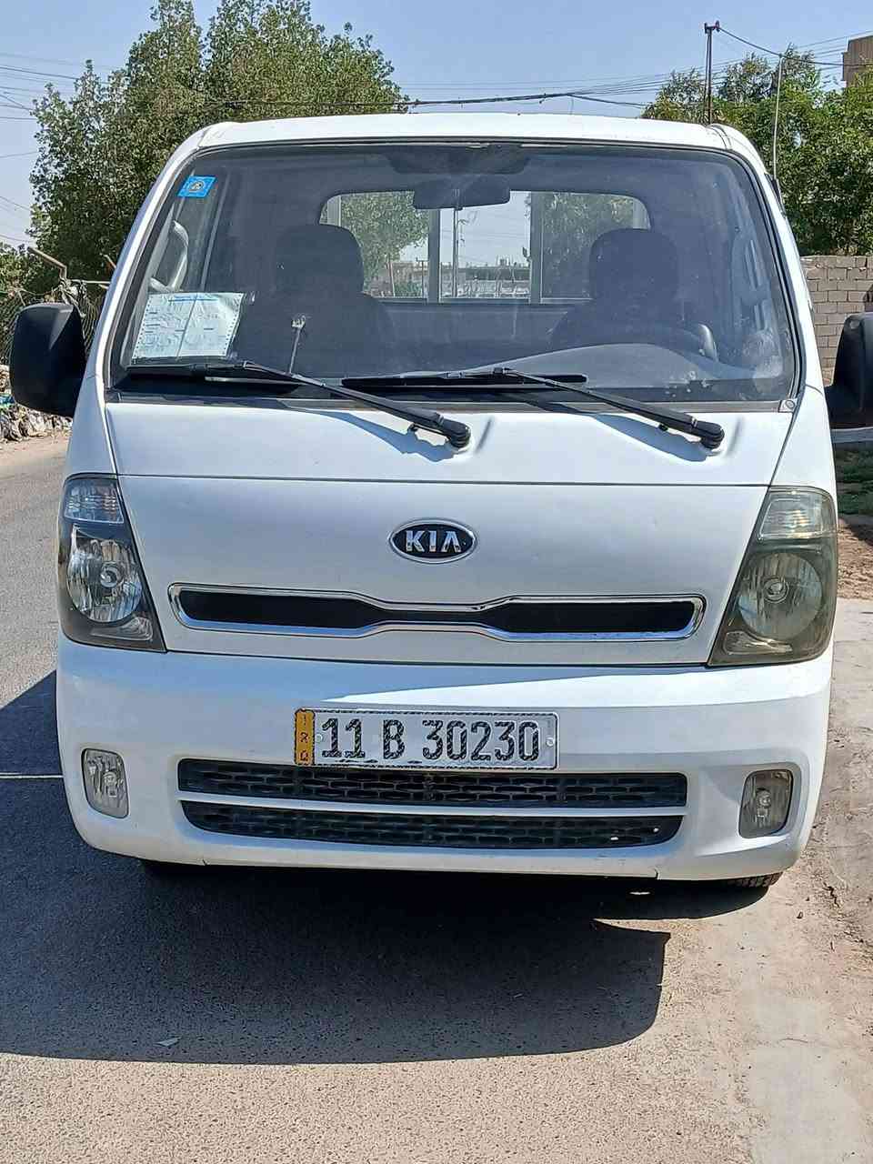 كيه بنكو مديل ٢٠١٣ مكفوله مكينة كير اكسل شاصي رقم شاصي مكفوله من الصبغ والضربه سياره على وضع الشركة  السعر ١٠٣ بيه مجال بسيط بغداد العبيدي حي الرئاسه ***********
