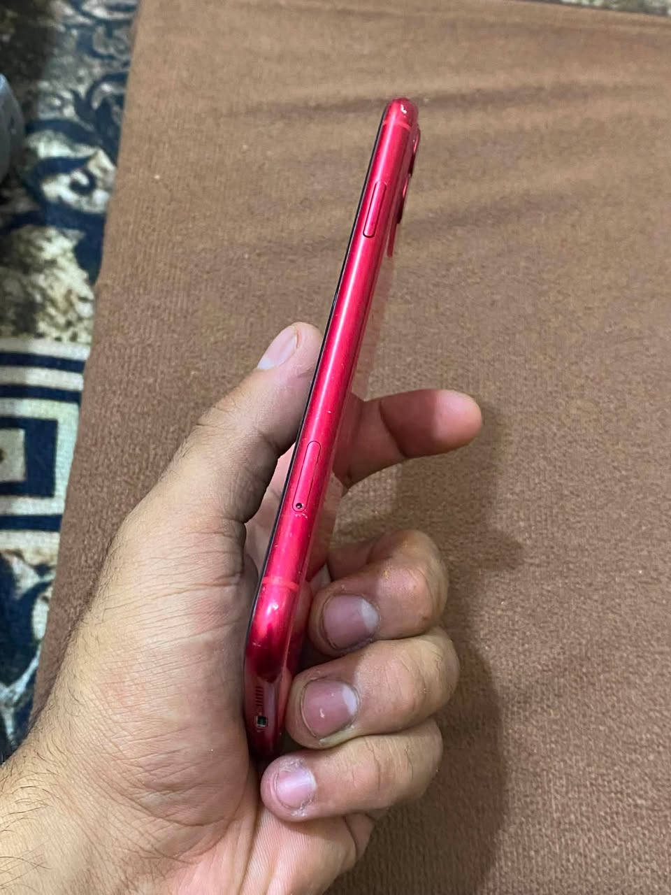 ايفون 11 عادي ذاكرا 128 نضيف كلش بي فطور بل ضهر 
كلشي ممبدل بي ولا مفتوح ابد فيس ايدي شغال الخط شغال بطاريه 79 
سعر 225 وبي مجال قليل 
مكان بغداد حسينيه الراشديه 
***********
