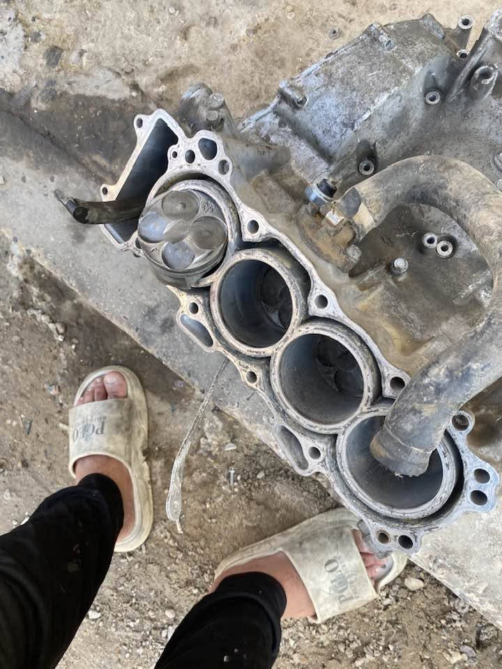 فشك افوراي ستندر وياهن كير و3بساتم وياهن واتر بم وسلف وبراد 
*********** توصيل موجود وشرط بلاديات
