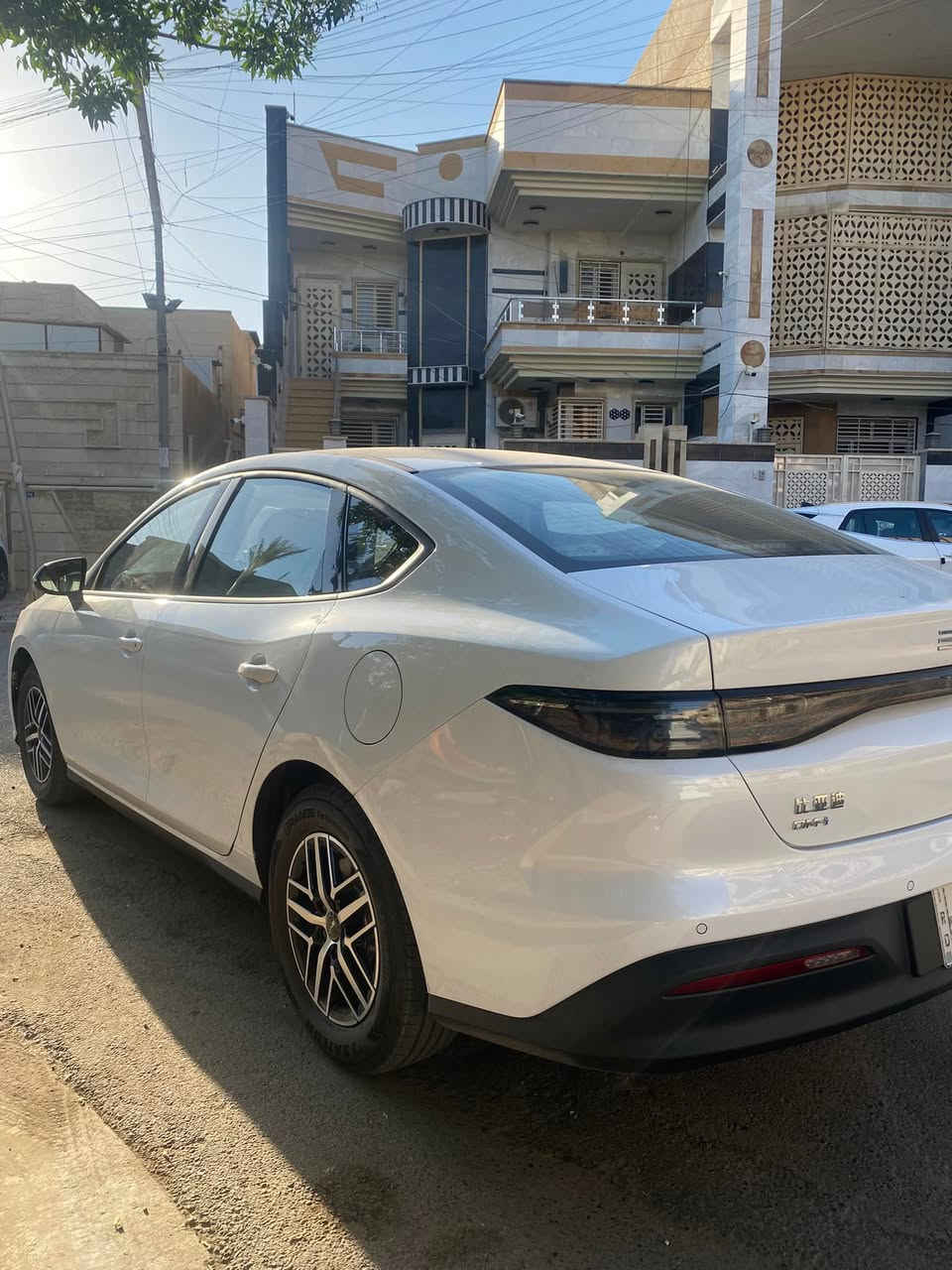 Byd seal5
ويل كروم 
ماشيه :21 كلي 
مكفوله كفاله عامه 
ماعدا شخط بسيط بداعميه الاماميه 
عارضه 20,500 وبيها مجال بسيط 
الاستفسار :  ***********
