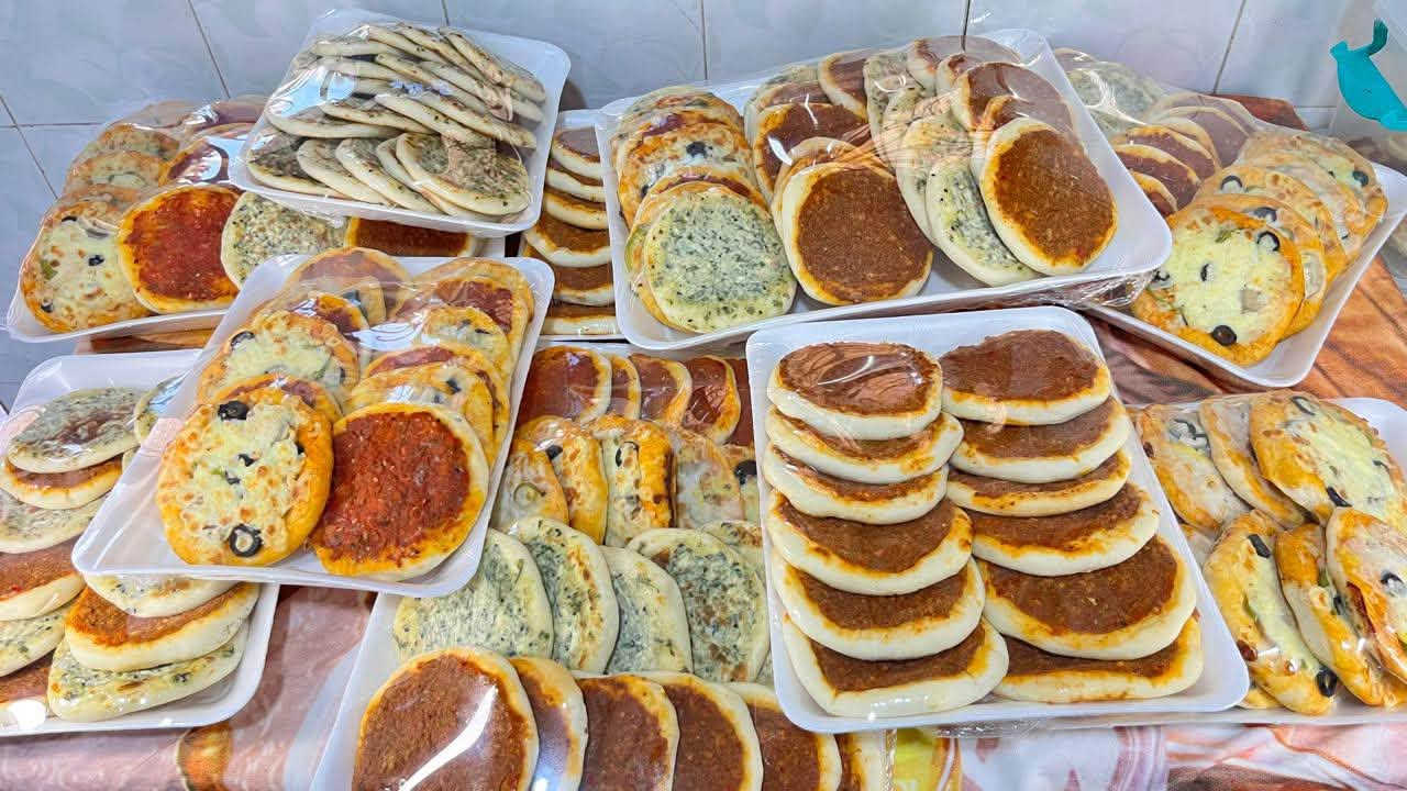 معجنات مشكل • حسب الطلب • عرض اليوم