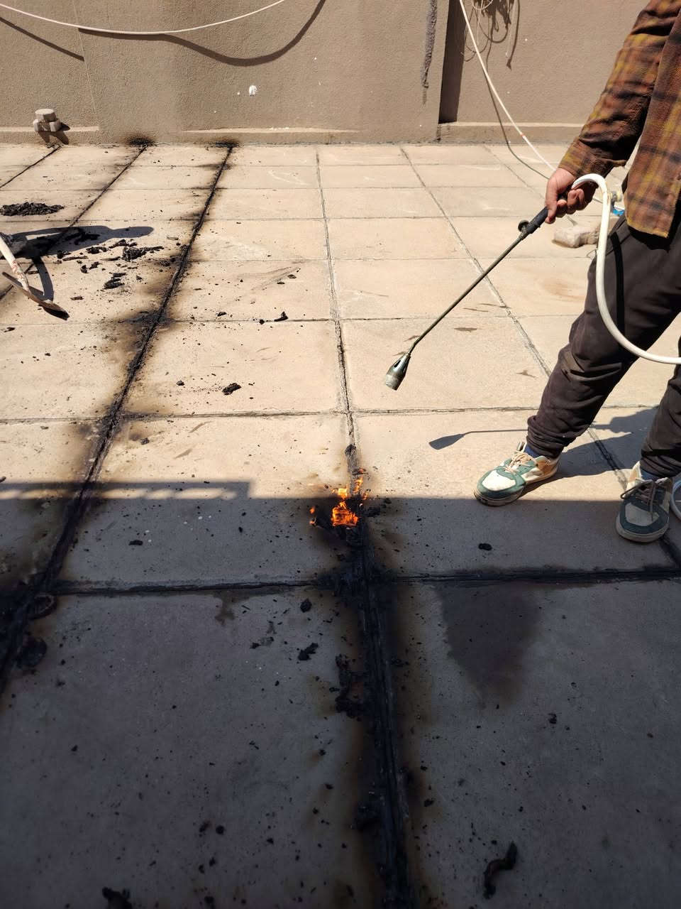 سلام عليكم
نشتغل انواع ماستك وقير وتصليح ماستك قديم نشتغل كل مناطق كركوك ***********

نص مكتوب في الصور:
- j@4ansz
- @ms65705
- @4ansz