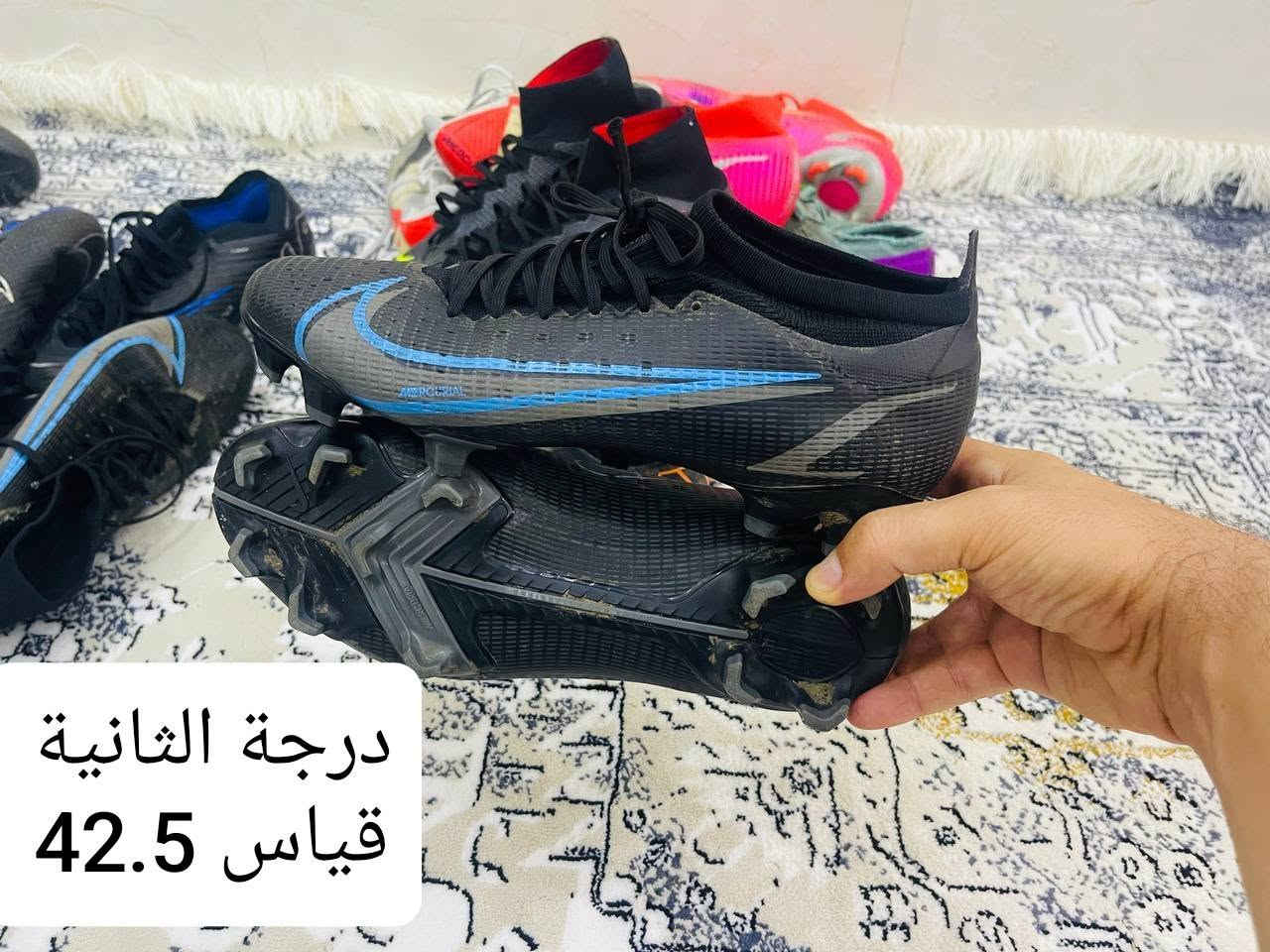 حذاء جديد • درجة أولى وثانية • مقاسات ٤٠٫٥،٤١،٤٢،٤٥