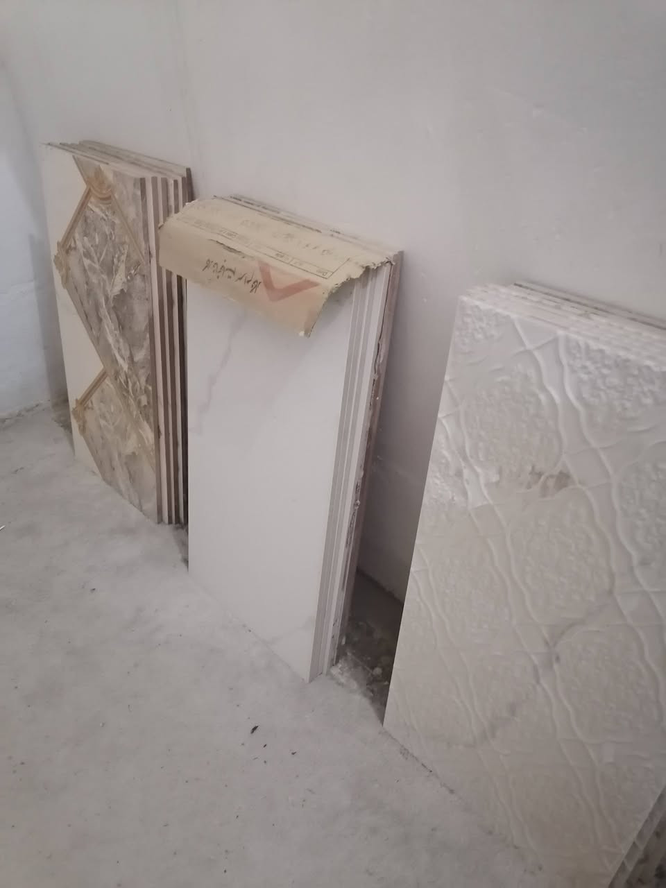 سراميك مشكل ألوان
60 في 30 جداري
9 متر
ارضي متر 30في 30
متوفر حاليا
***********
