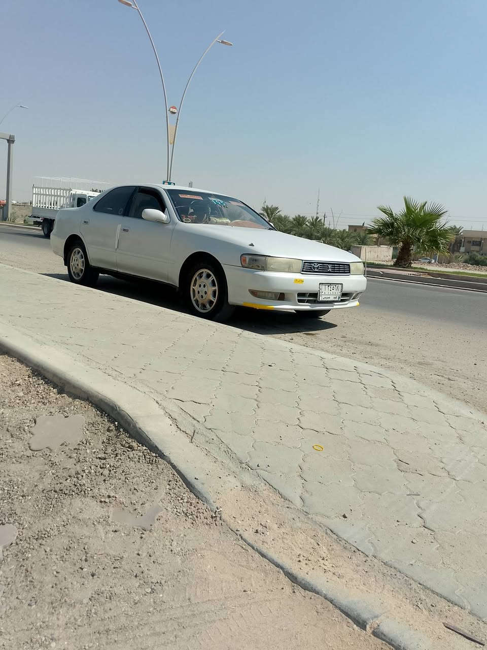 السلام عليكم كرستا 92سياره نضيفه مكينه وكير اثنين ونص حداده حديده كهربائيات كلهه شغاله  مضخم تخم تاير . سنويه 2027                *********** عنوان الزبير
