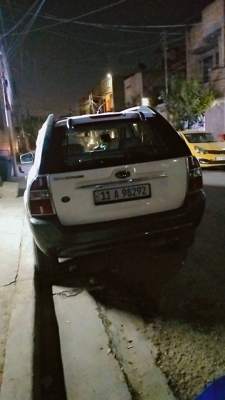 السلام عليكم
سبورتج 2008 خليجي داخل بيجي شاشة و كاميرا . كير مكينة تبريد كفالة بدون صبغ بدون تبديل كله بلادي فقط بارد قليل جامرلغ خلفي ماشية 199 باسمي رقم بغداد السعر 110 بيها مجال
***********
