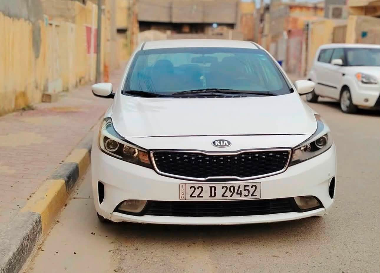 سيارة فورتي وارد امريكي محرك 2000 دوش رقم وسنوية ثاني يوم التحويل جاهزة هزة ومكينه وحدادة مكفولة السعر ١١٠ بي مجال بسيط استفسار اتصل على الرقم ‭***********‬

