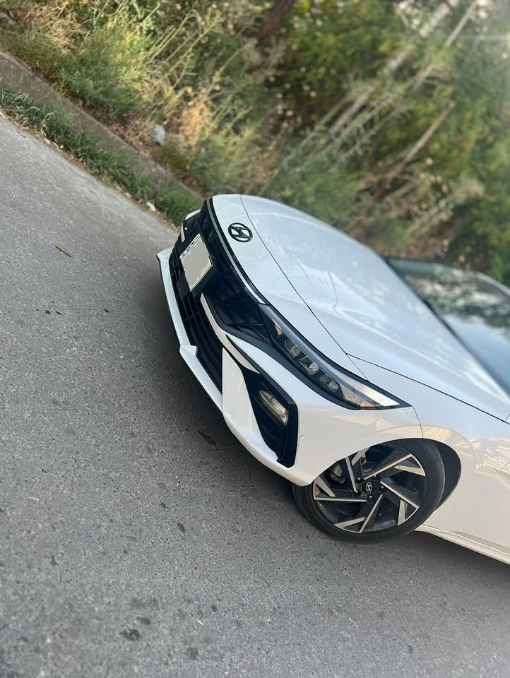 النترا 2024 رقم اربيل

ماشيه 18 الف km وارد صيني

سياره بيها مكانات صغير تعديل بارد بل دوسه 4 اصابه وبل جاملغ أربع أصابع بيها ملاحضات مال شارع

المواصفات فوووول      .      محرك 1500 دبل نوزل دوش 

شاشه ديجتال 

بصمه                          

كشنات جلد 

هند بريك بصمه       

اوتو هولد                  

فتحه سقف               

محرك 1500دبل نوزل                            

حساس لايت 

حساس خلفي بلادي 

حساس أمامي بلادي 

تبريد قطعتين

كاميرا خلفيه بلادي 

جي بي اس

نضام تشغيل الكاميرات 

شاشه  كبيره اصلي ابل كار بلي 

نضام ترحيب 

مري شفط

نضام مود درايف إيكو وسبورت و عادي

تحكم ستيرن فول 

ويل كب كروم حجم 17

لد امامي نهاري

مانع انزلاق

مانع انحدار 

لايت عدسات زنون 

ايرباكات

جهاز موازنه ABS 

سياره بأسمي تريد تحويل تريد وكاله 

السعر :143

📍العنوان موصل

للاستفسار الاتصال  
***********
