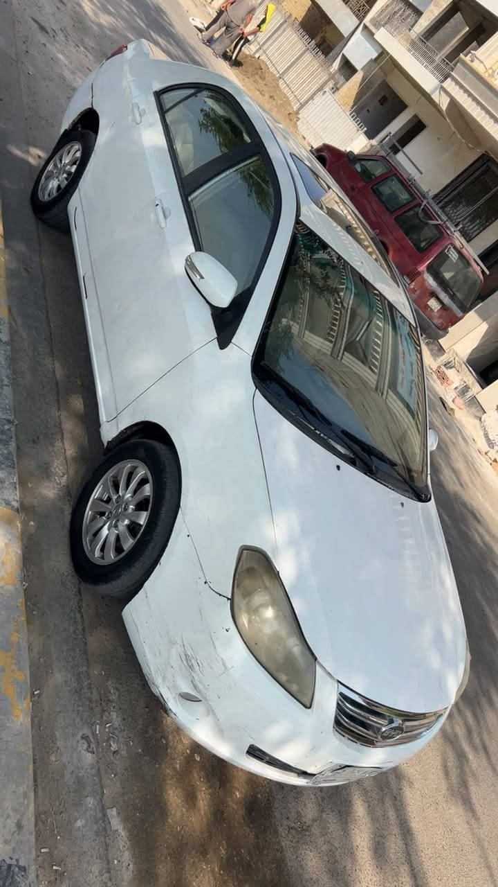 سلام عليكم لبيع BYD G3 2015ماشيه 148 الف مكفوله السياره من الحادث من الصبغ بيه تكحيلات بصيطه السياره من 2016 عدنه استلام عل ايدينه مكفول المحركه الكير سياره جديده خير من الله سنويه بسمنه كبل نحولك كهربائيات كله شغاله لا تبخير لا تنقيص بيه ملاحضات بصيطه مكاني بغداد الاعظمية باقي التفاصيل انتصل وتدلل
***********
السعر 55 وبيها مجال بصيط
