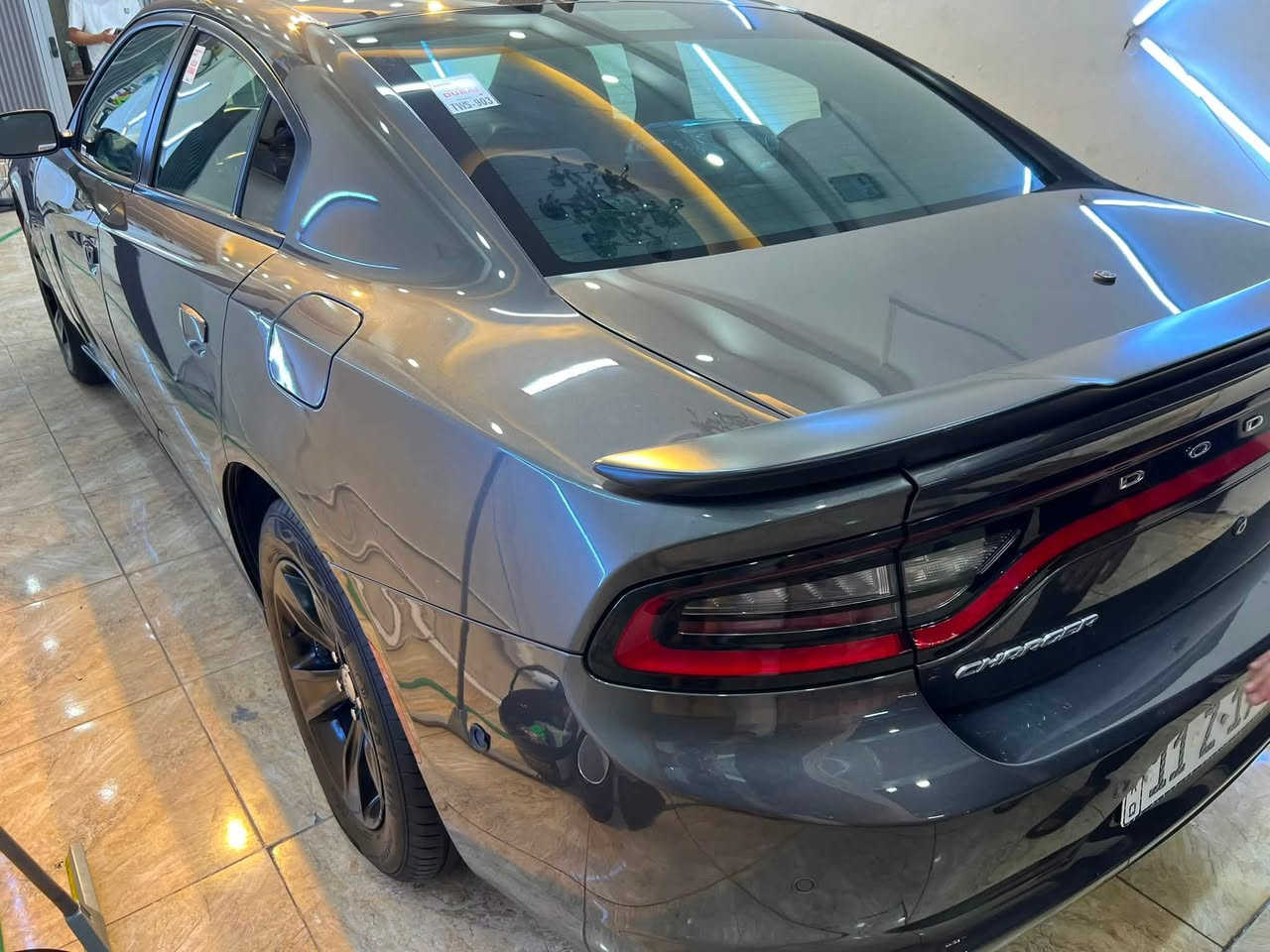 سلام وعليكم
جارجرموديل 23
اصل بوليسي ومغيره SXT
حادث بجم بنيد وجاملغ يسرى وتصليح باللغد الايسر
بدون صبغ تبديل بنيد وجامع 
السياره جديده وعله وظع الشركه مناقصه اي شي 
السعر 200$
***********
