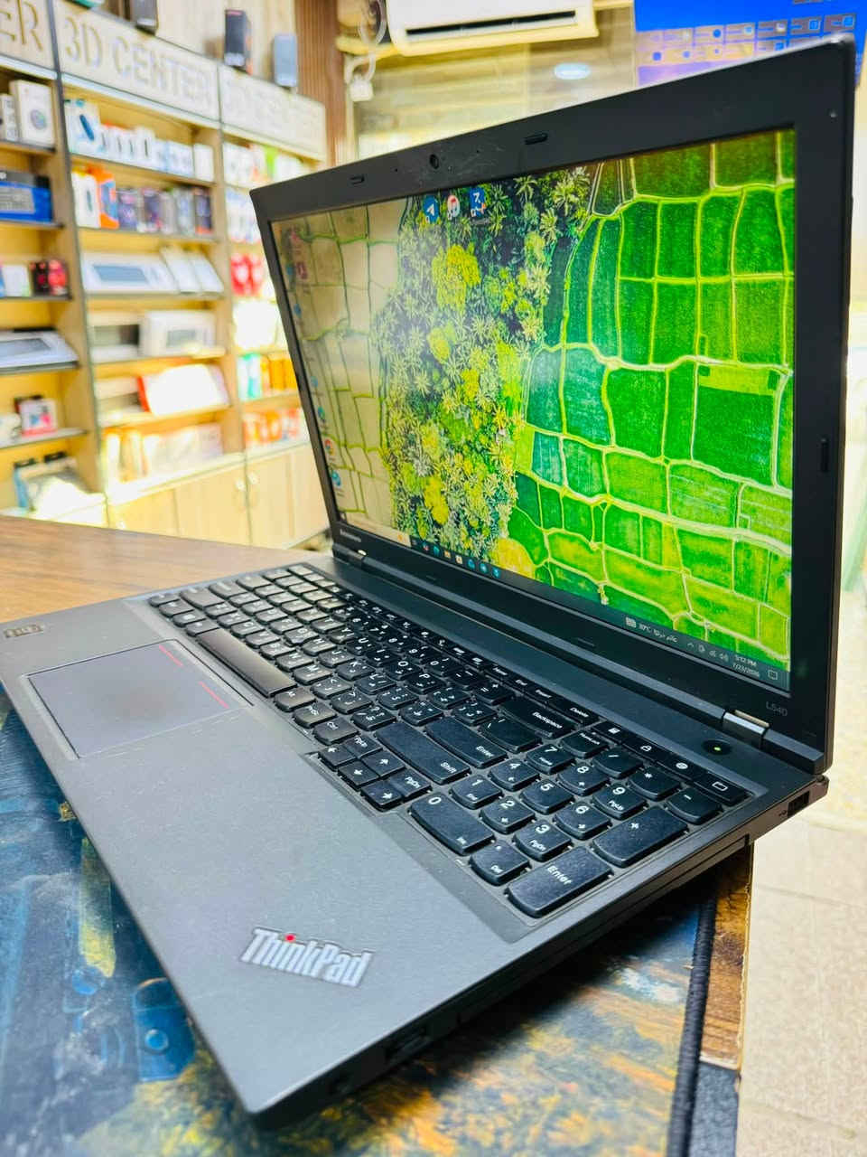 السلام عليكم
لابتوب Lenovo 
كوراي 5 
جيل 4 
هارد 256 ssd
رام 8
سعر  150 الف فقط 
هـ: ***********
