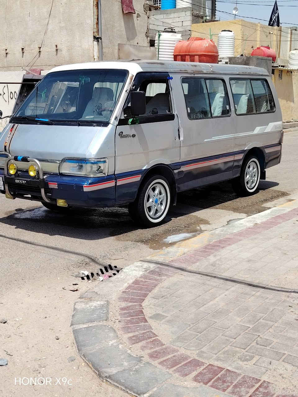 السلام عليكم كيا للبيع موديل 93 سنويتها لسه 27 مكان بكربلاء***********
