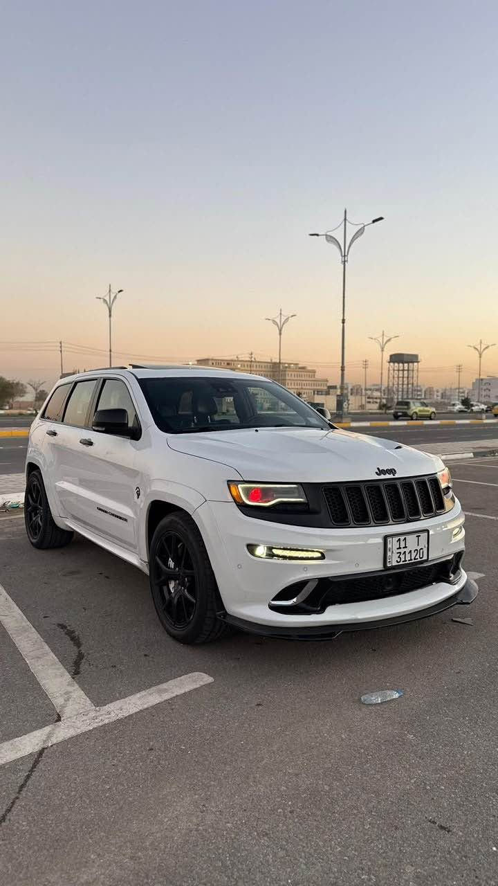السلام عليكم للبيع او مراوس ب اوباما هيمي جيب SRT واحد على واحد فول رادار داخل كنتاره مكفوله ماشيه 120 جاهزه للخير محرك كير جدد تحويل مباشر هزه جديده  العنوان البصره القرنه*********** القرنة, البصرة
