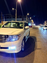 مكفولة • ٢٠١٠ • ٨ سلندر