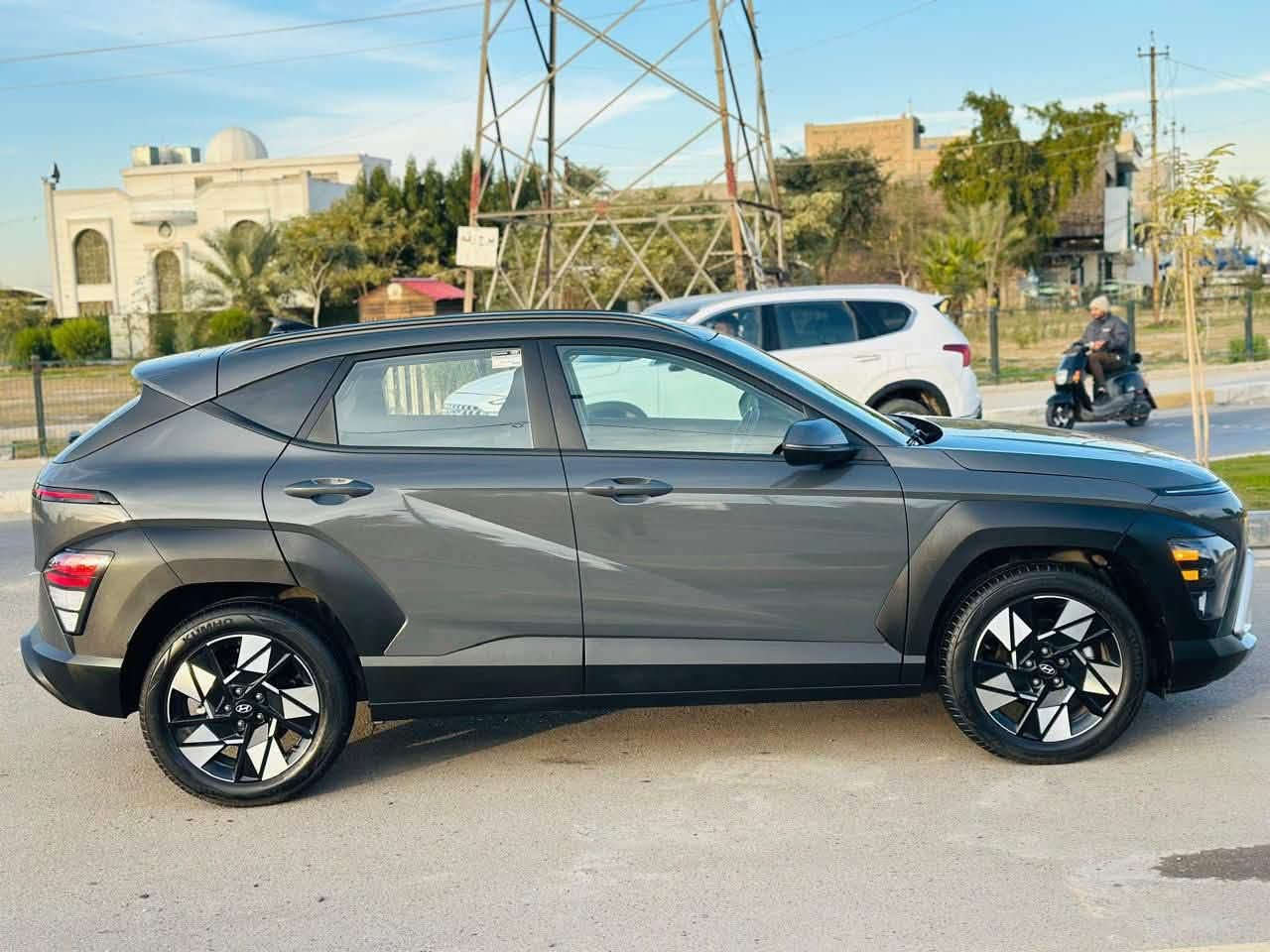 سلام عليكم كونا موديل 25 أمريكي
سيارة فول مواصفات عدا الفتحة

تحكمات ستيرن

بصمة ترحيب

اشاير بلمري

رادار

توقف ذاتي

تبريد قطعتين ثلج

السيارة بسم شركة 

المكان بغداد شهداء البياع السعر 170

للاستفسار ***********
