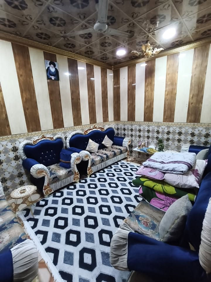 طابق اول 
ديوان +غرفه+مطبخ+حمام+توليت+صاله 
نوب طابق ثاني غرفه +غرفه+حمام+صاله 
مساحت بيت بل طابو 86 متر مربع بل بنيان 100 متر مربع طابو صرف بسمي
ستفسار مراسله وتساب او تصال ***********
