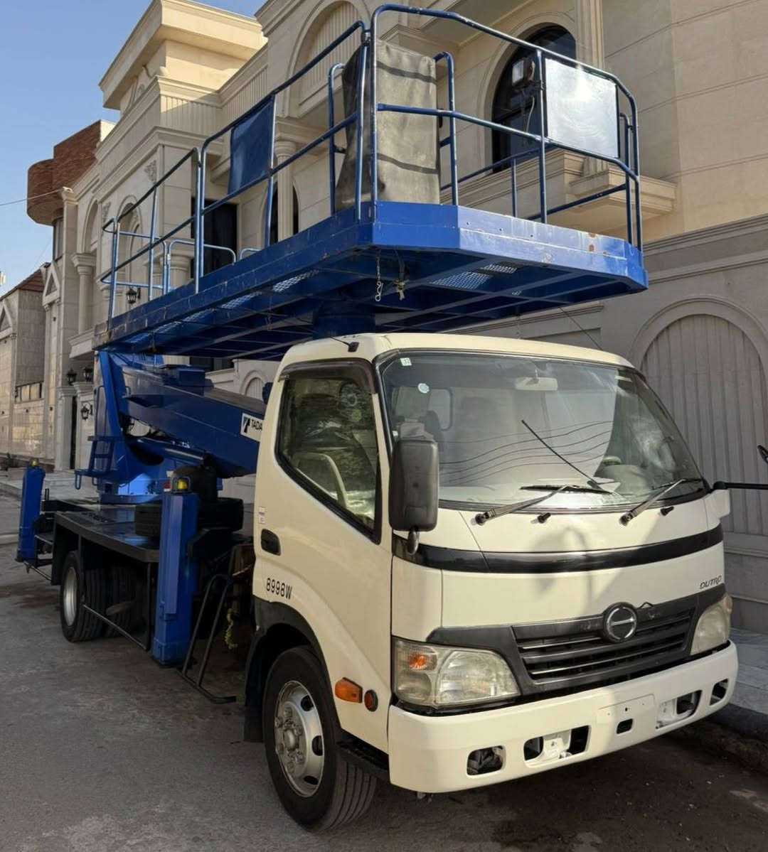 للبيع:
كرين باسكت شبجة
ارتفاع 22 متر
فول سيفتي
تحكم هيدروليك و كهربائي
تحكم فوك و جوة
رقم انكليزي بغداد
العنوان بغداد
***********
