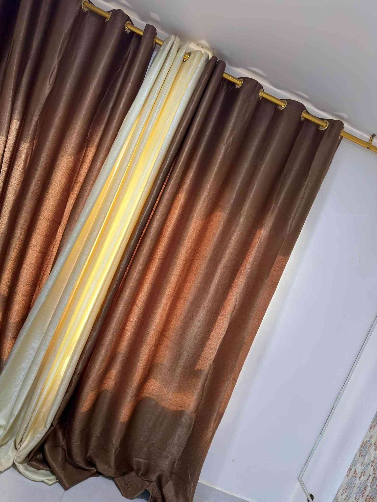 أثاث • شغال • حالة جيدة
