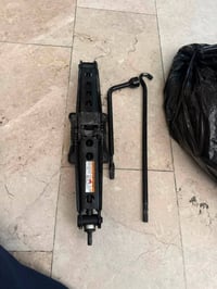 اكسسوارات سيارات • للبيع