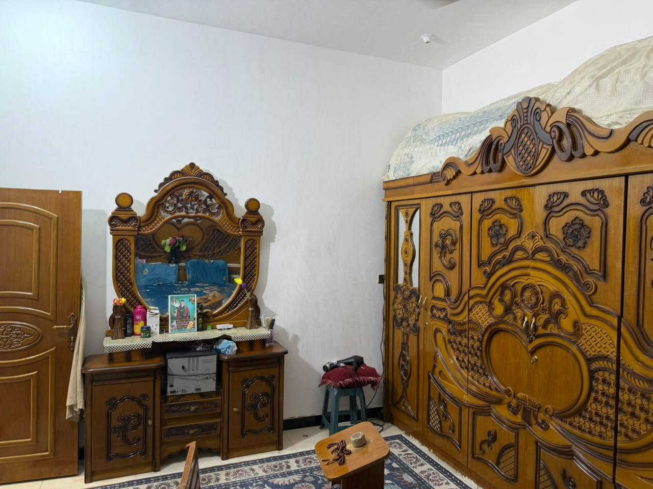 خنيطله حي المهندسين • ٢٠٠م • ركن على شارعين