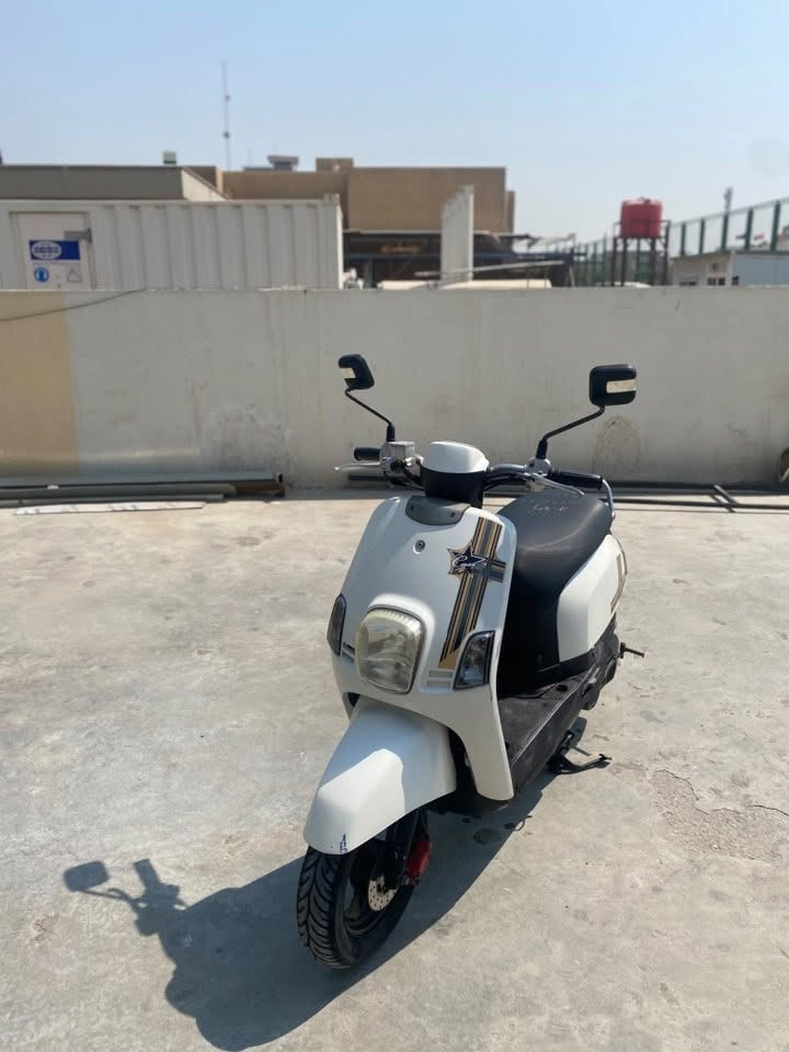 دراجه صارله شهر نازله من الرنبه 
ماكس بوليسي كابريتر 
الي مو شراي لا يتصل فدوه بيع مستعجل
مكاني حله شارع 40 
*********** متواجد بس واتساب
