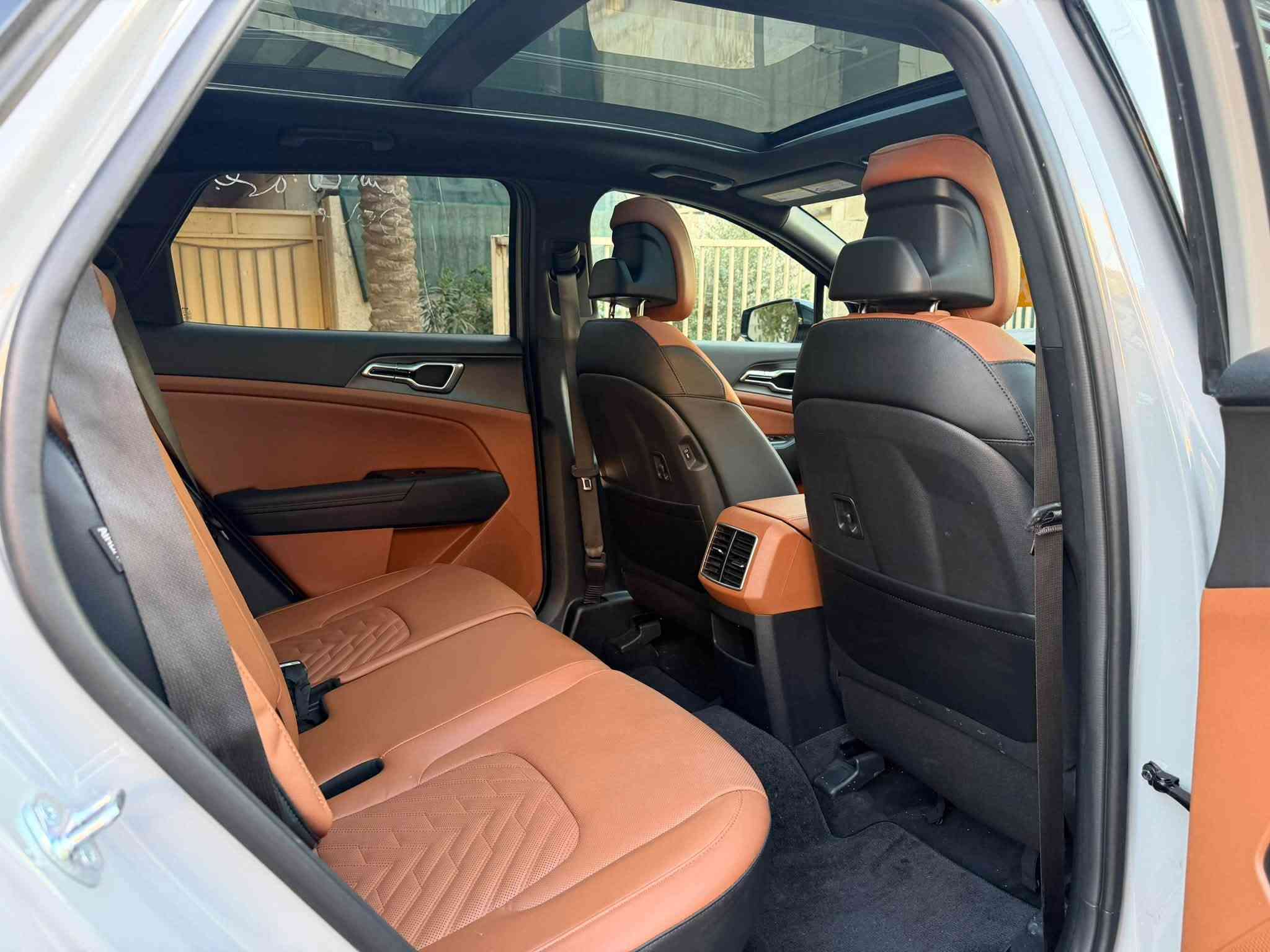 كيا سبورتج اكس لاين 2026 
Kia Sportage X Line 2026

السياره دخول جديد صبغ ربع البنيد وجاملغ 
مواصفات السياره 
رادار امامي 
كامره خلفيه 
نقطه عمياء
دخول ذكي 
بانوراما 
لون مميز سمنتي 
تغير مسار 
جنطه كهرباء 
مانع تزحلق
اوتو ستوب
حساسات امامي 
حساسات خلفي 
اوتو هولد 

بعد هوايه مواصفات مذاكره السياره فول الفول 

سعر ٢٣٥ ورقه بدون رقم 
تريد اني ارقملك هم نتراهم

التواصل ***********

