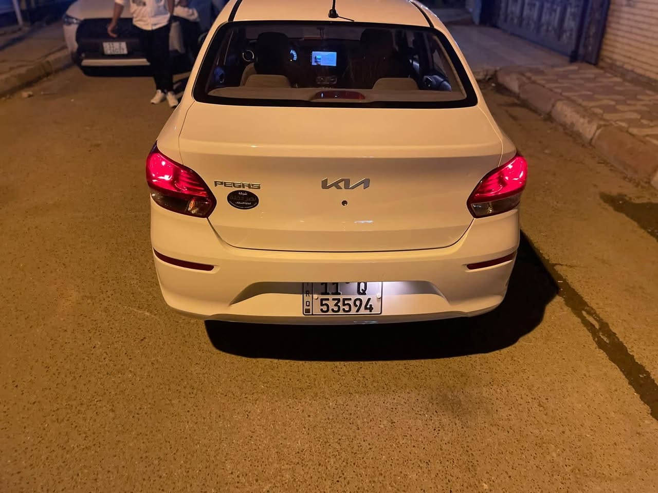 السلام عليكم عندي سياره كيا بيجاس موديل 23 ماشيه 18 الف
بيها طخات من صفه ضربه بسيطه سعر 90بيها مجال بسيط  سونارها  مع الصور اي استفسار ***********
