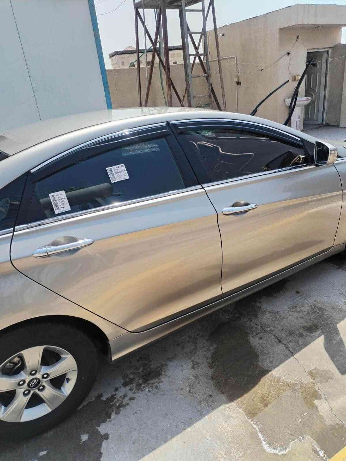 السلام عليكم
سوناتا للبيع مديل 13 كوري سياره جاهزه ما بيها كل نقص كلش نظيفه مكينه 2000 ال بي اي 
مكينه كير تبريد حداده كله تمام لا تنقيص ولا تبخير 
 بيها ضربه خفيفه بالبكلايت الخلفي ومصلحه والدواير أثر خياسات ومعمرات وراجعات بلاد وغير مكفول من الصبغ يعني السياره كوري وما ينكفل من الصبغ 
خوان اكفلها من الكصه والكلبه والجفيه والتكم ومن اللغود ومن الدواخل ومن العيب الشرعي ومن الصوليات وهذا الفحص كدامك. 
رقم جديد وهزه جديده ابيع شرط التحويل تم تخفيض السعر لغرض حاجتي  بيع مستعجل 95 وبيها مجال وانا حاظر وبالخدمه  
مكاني بصره شط العر*********** شط العرب, البصرة
