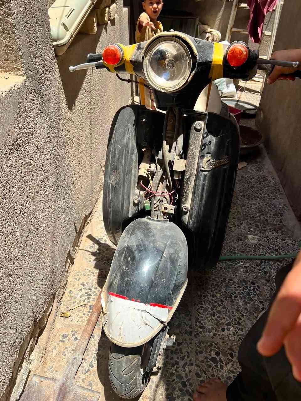 دراجه كوم حديد يسموه عبد الحليم  عوزه  ابلك مدريدشنو ما عرف طفت فجءه سعر٧٥ تواصل رقم *********** المكان ناصريه تضحيه

