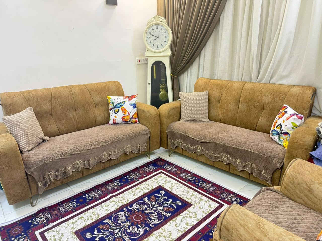 السلام عليكم ورحمة الله وبركاته
قنفات نضيفه السعر 350
العنوان بغداد الدوره نهايه شارع 60
***********
