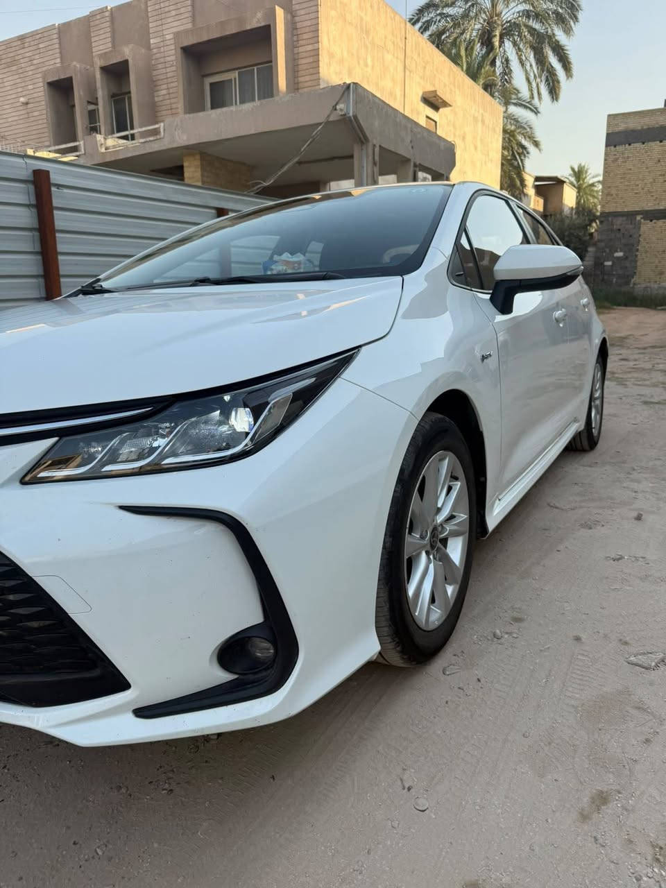السلام عليكم
كورلا هايبرد  وارد خليجي .موديل .2025
ماشيه .52
بيها ضرر بارد بالباب السائق قدر شبر فقط
السعر . خاص 
للاستفسار الاتصال على الرقم ***********
او ع الخاص
