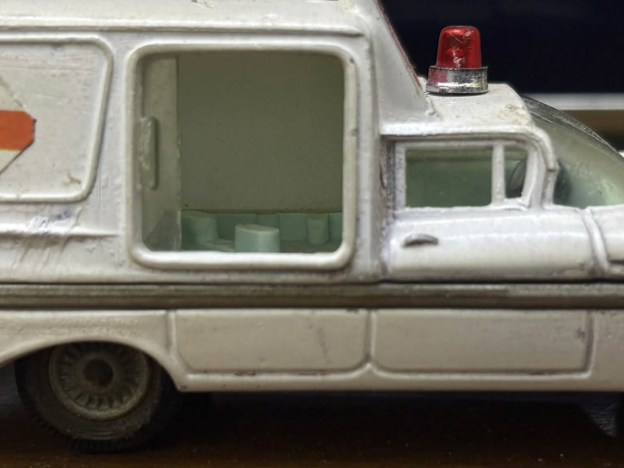 1959 Chevrolet impala 

.
.
.

حجم 1:43

صنع في بريطانيا من شركة Corgi Toys
🇬🇧 

السعر 17 الف ونصف 

تواصل على الرقم ***********
او على الخاص
