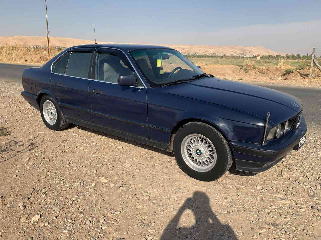 السلام عليكم 
للبيع فقط ..
موديل1991
حجم 535Li
سلايت روف +اربع جامات  كهربائي 
السنوية بأسمي شرط التحويل مع الكابون 
طخم امامي 50%100
طخم خلفي مع التايرات والدبلات جديد بل كارتون
 100%100
لايت زينون 
الكير والمحرك والاكسل خير من الله  
السيارة بدون صبغ ومعجون  ما عدى البوند مصبوغ جمالية
فقط بارد بسيط بدون قص و تبديل  وموضح بل الصور ماشره بدائره حمراء 
والاستفسار اكثر على الارقام الاتية
***********
***********
ملاحظه . رحمه الوالديك اذا ما شراي لا ادوخني 
السعر 55$ وبي مجال للطيبين 
وشكرا
