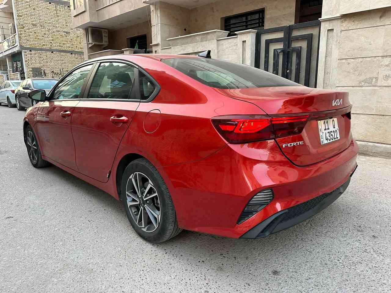 السلام عليكم
كيا فورتي 2023
رقم بغداد جديد
محرك 2000دوش
رادار امامي
شاشه كار بلاي
٣انضمه قياده 
ماشي 55 ميل 
حادثها بنيد وجاملق نفسهن مصبوغات
سيارة ليبل واحد 
صور حادث وسونار مرفق بل منشور

والسياره احلى من الصور تجي تشوف وتفحص بعينك 

السعر 115  وبيها مجال 

مكانها بغداد الشعب 

للاستفسار ***********
